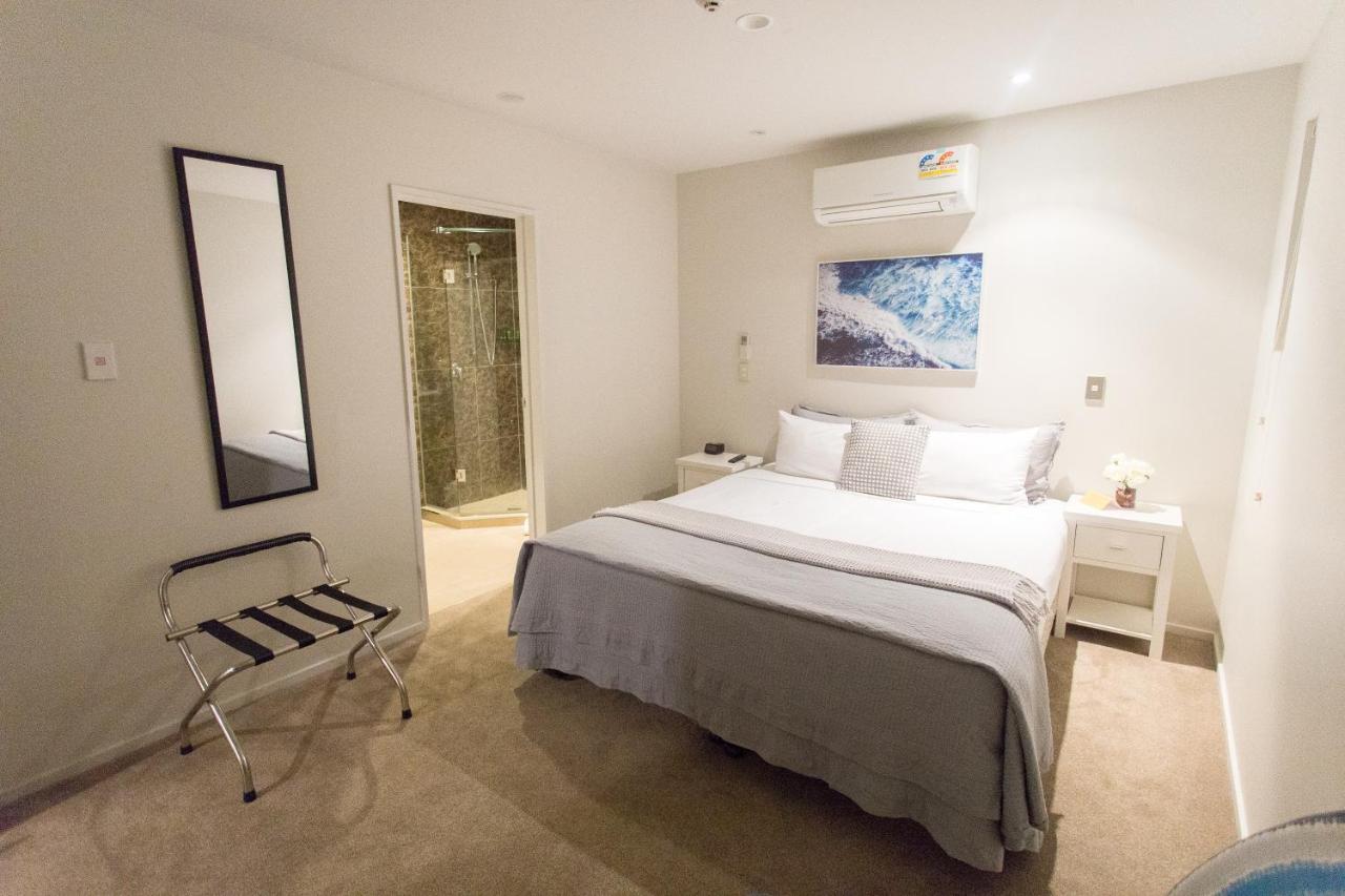 Colombo Lodge Hotel Christchurch Extérieur photo