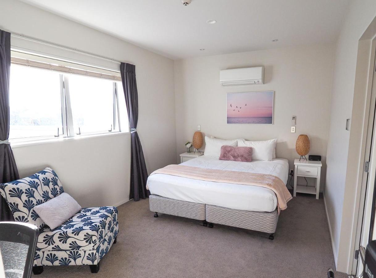 Colombo Lodge Hotel Christchurch Extérieur photo