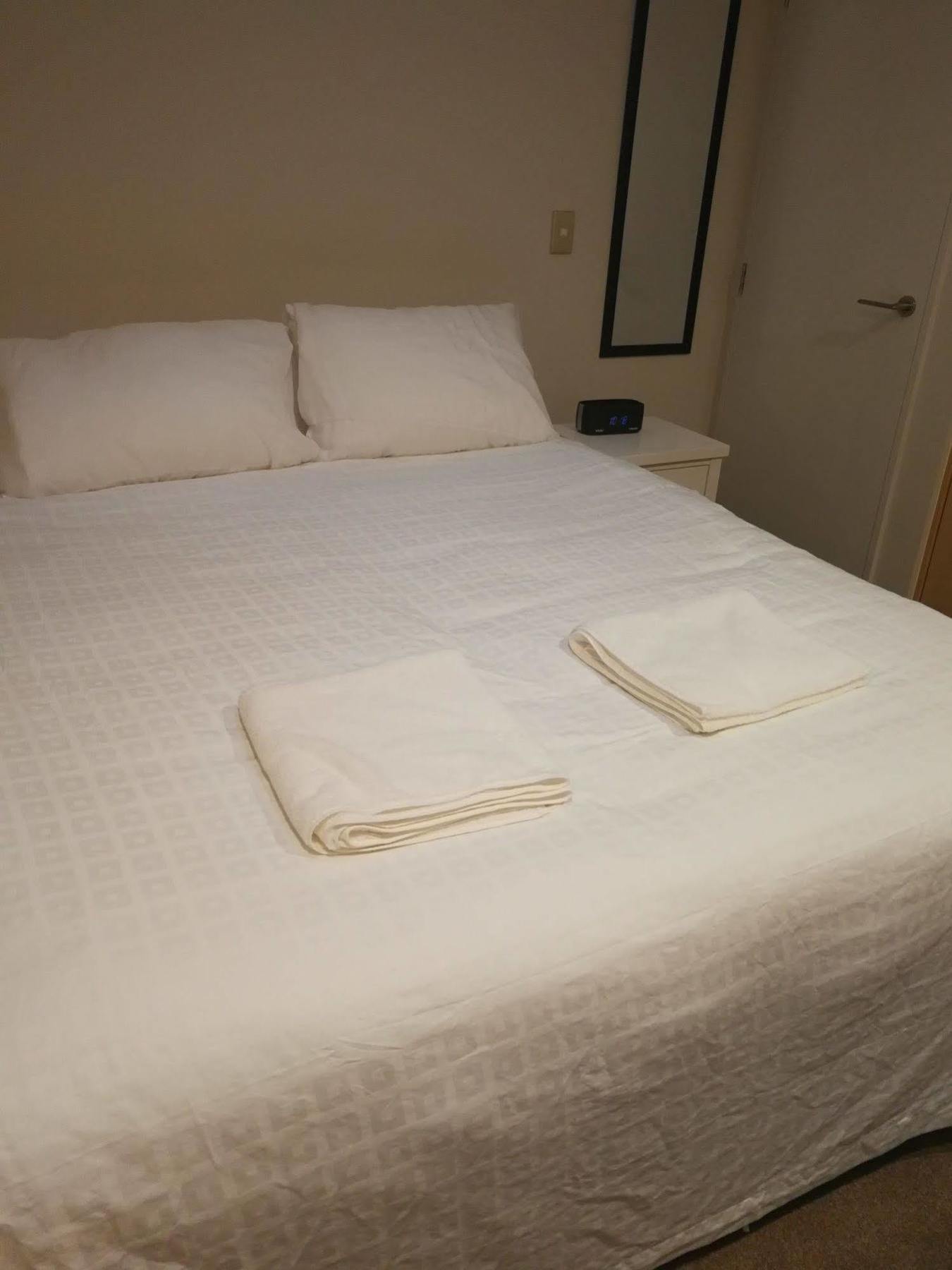 Colombo Lodge Hotel Christchurch Extérieur photo